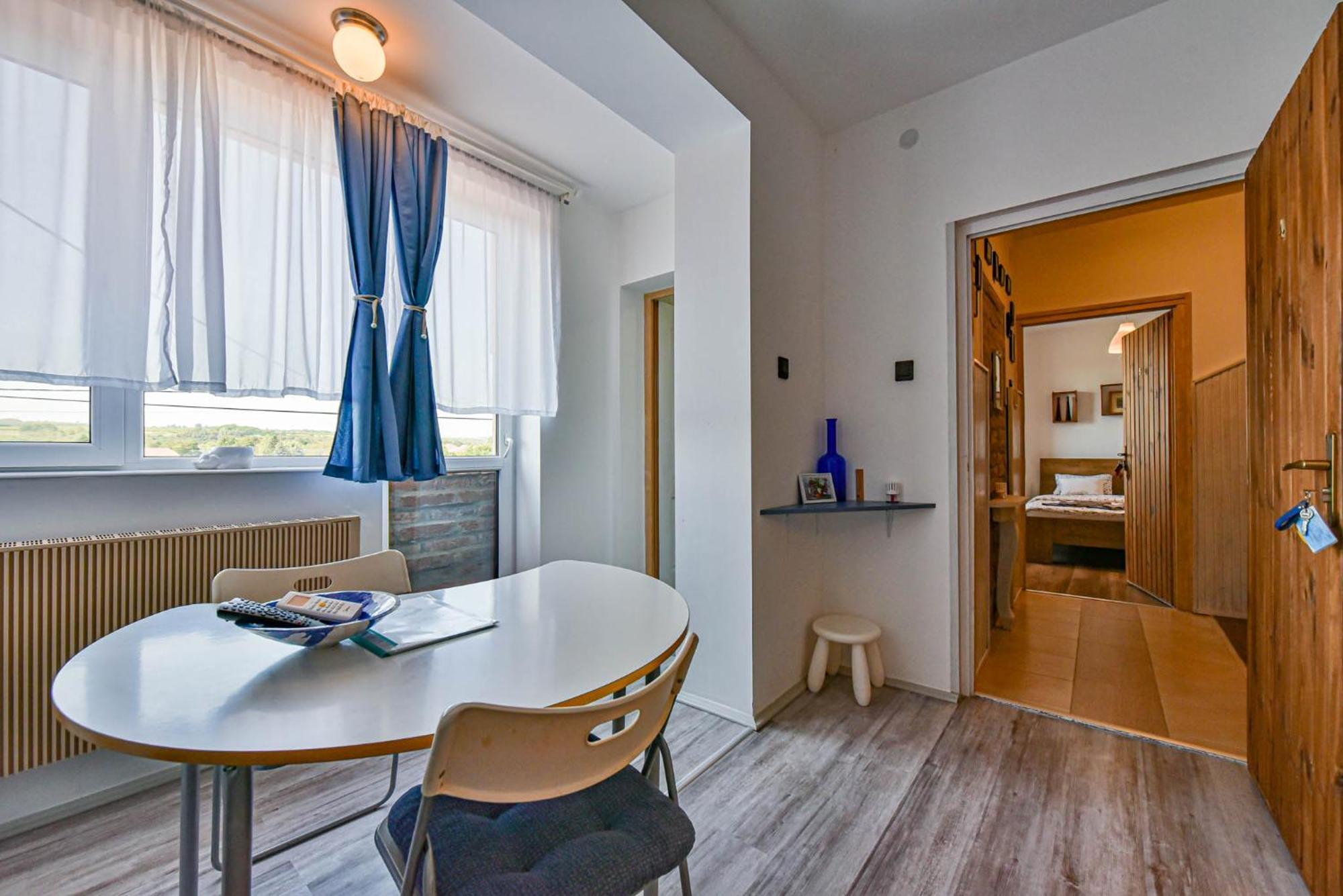 Fekete Rigo Vendeghaz Apartment Egerszalok Exterior photo